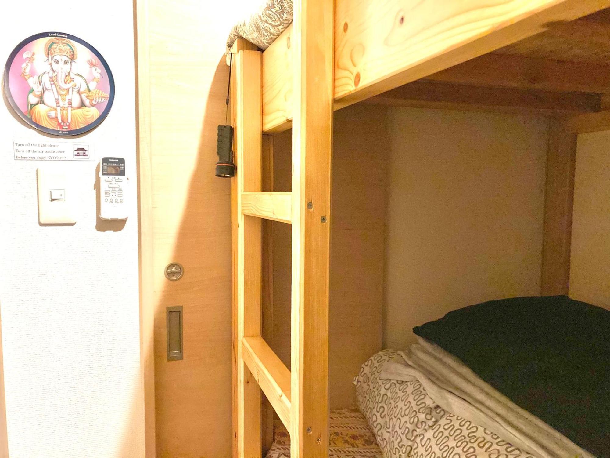 Santana Guest House Kyoto Bagian luar foto